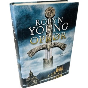 Oprr Af Robyn Young (Bog Er P Dansk)