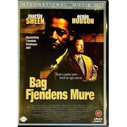 Bag Fjendens Mure (A Stranger In The Kingdom) (DVD)